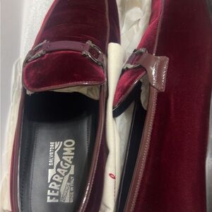 Salvatore Ferragamo Men's Velvet Loafers - Deep Red